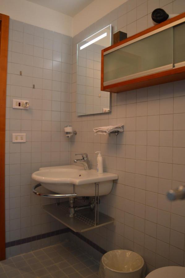 Domus B Corso Francia Apartment Roma Eksteriør bilde
